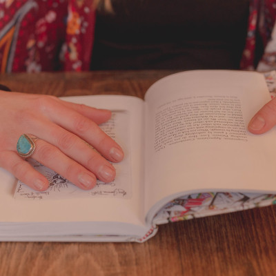 Πώς να μείνεις συγκεντρωμένη στην καραντίνα για το διάβασμα των Πανελληνίων