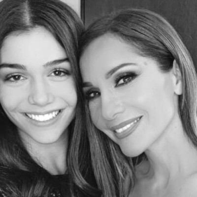 Δέσποινα Βανδή: Στη θάλασσα με την κόρη της - Δείτε την #throwback φωτογραφία που ανέβασε