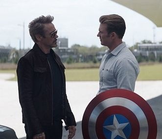 Ο Iron Man πήγε στην κηδεία του Captain America με τον πιο έξυπνο τρόπο