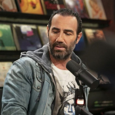 Κορονοϊός: Το συγκλονιστικό βίντεο που έφτιαξε ο Αντώνης Κανάκης (video)