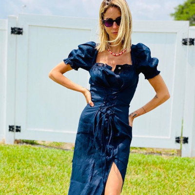 Σοφία Καρβέλα: Δε φαντάζεσαι τo σχόλιο της Άννας Βίσση κάτω από τη photo με τον άντρα της