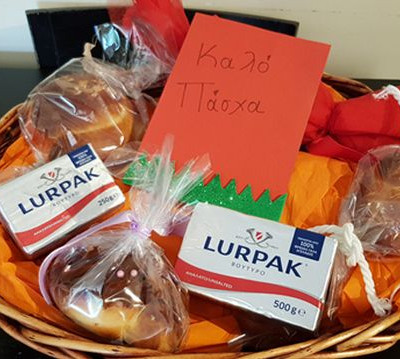 Υπέροχα mini τσουρεκάκια που τα παιδιά θα λατρέψουν να φτιάξουν για τους φίλους τους