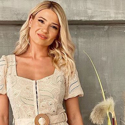 Αυτό ήταν το ομορφότερο Πάσχα για τη Φαίη Σκορδά και δεν ήταν στην Ελλάδα! (Photos-Video)