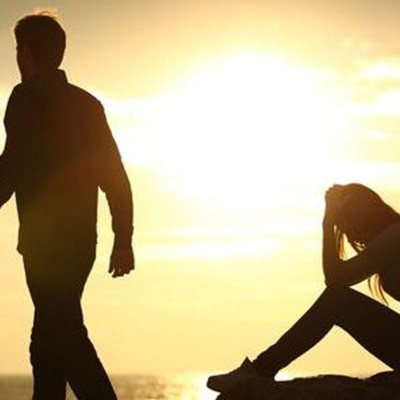 Απρόσμενος χωρισμός εν μέσω καραντίνας! Το μοναχικό Πάσχα και όσα αποκαλύπτουν οι φίλοι τους (vid)