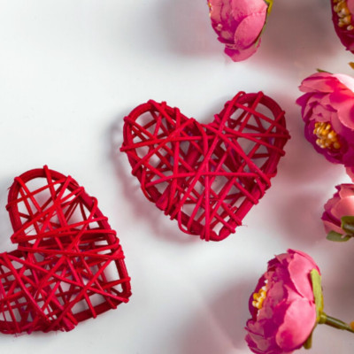 Προβλέψεις Μαΐου για τα αισθηματικά των ζωδίων: Διάβασε τι να περιμένεις