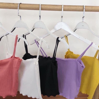 Shopping Guide: Tα ωραιότερα crop top για τις ανοιξιάτικες εμφανίσεις σου (photos)