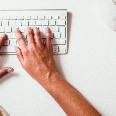 Τηλεκπαίδευση: Tips για να οργανώσεις τον χρόνο σου τώρα που είσαι EveryDay σπίτι