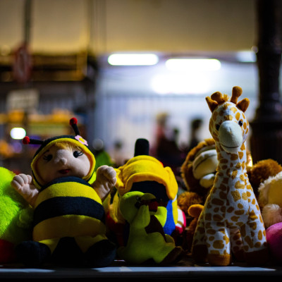 Βρήκες τα παλιά σου παιχνίδια και θες να τα πετάξεις; Σκέψου πρώτα αυτό