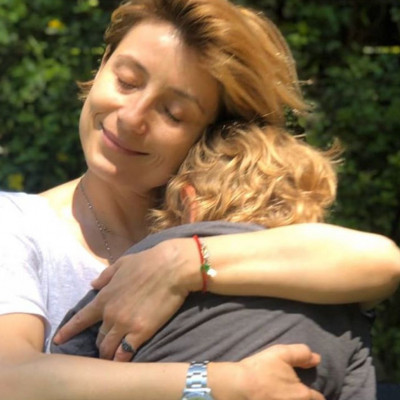 Ευδοκία Ρουμελιώτη: Στην κουζίνα με τον γιο της - Δείτε τι έφτιαξαν (pics)