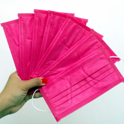 3 DIY Masks Hacks: Έτσι θα φτιάξεις μόνη σου τις πιο trendy μάσκες εύκολα και γρήγορα