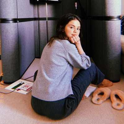 Αυτό το food story της Selena Gomez είναι έπος και ιδού το γιατί