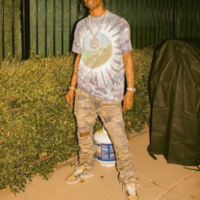 Ω ναι! Αυτός είναι ο Νο1 ράπερ σε όλο τον κόσμο αυτή τη στιγμή