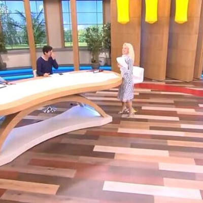 Ελένη Μενεγάκη: Όπως δεν την έχετε ξαναδεί – Οι φωνές της on air! (Video & Photos)