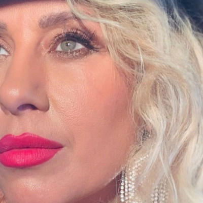 Γωγώ Μαστροκώστα: Θα πάθετε πλάκα με τη μητέρα της – Είναι κούκλα (pics)