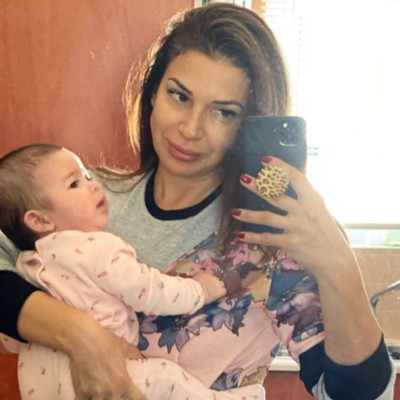 Ξετρελαθήκαμε! Ούτε που φαντάζεστε τι έβαλε η Ελένη Χατζίδου στο μπαλκόνι για την κόρη της (pic)