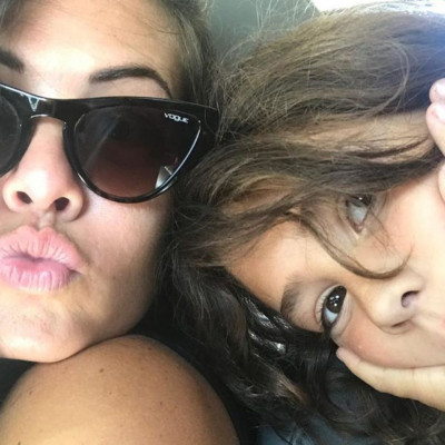 Μαρία Κορινθίου: Δείτε την κούκλα κόρη της με μπικίνι – Θα πάθετε πλάκα (pics)