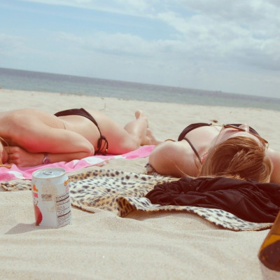 Ούτε μπικίνι, ούτε τρικίνι - Το μαγιό που θα… κάψει κόσμο το καλοκαίρι (photos)