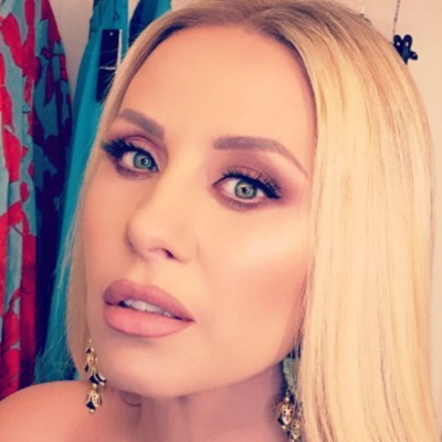 Γωγώ Μαστροκώστα: Μπήκε στην κουζίνα και άνοιξε σπιτικό φύλλο – Τι πίτα έφτιαξε (pics)