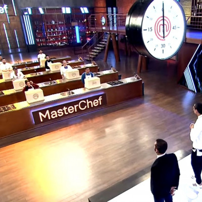 MasterChef 4: Ανατροπή! Αλλάζουν όλα - Η ανακοίνωση των κριτών που «πάγωσε» τους παίκτες (video)