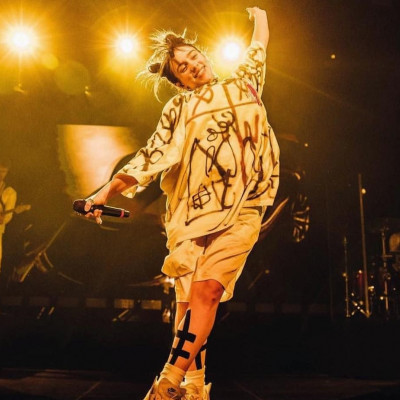Billie Eilish: Αυτή είναι η νέα της ταινία μικρού μήκους κατά του body-shaming