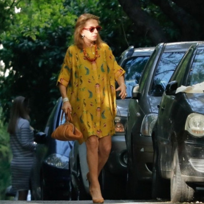 Όλγα Τρέμη: Το απίθανο μίνι φόρεμα και τα αξεσουάρ που απογείωσαν την εμφάνισή της (Photos)