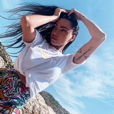 Η Όλγα Φαρμάκη προκαλεί εγκεφαλικά: Δες τη με το μπικίνι της και θα καταλάβεις