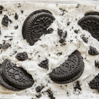 Λαχταριστή, νόστιμη και εύκολη συνταγή για παγωτό cookies με 3 υλικά (vid)