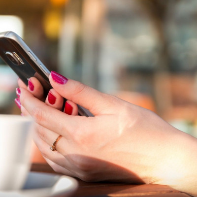 Προσοχή! Μην βάλεις αυτή την εικόνα για φόντο στο κινητό σου (pic+vid)