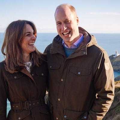 Kate Middleton: Τα πιο όμορφα και κομψά χτενίσματα που έχει κάνει (vid)