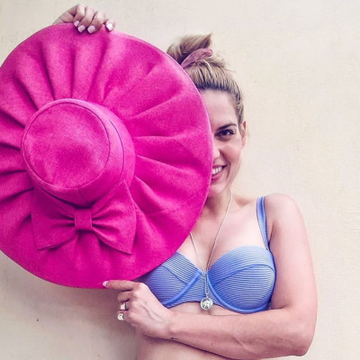 Μαντώ Γαστεράτου: Έτσι είναι το σώμα της συν 10 κιλά & πιασίματα