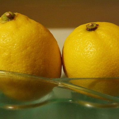 Έριξε λεμόνι στην κουζίνα - Δείτε γιατί και θα το κάνετε άμεσα (photos)