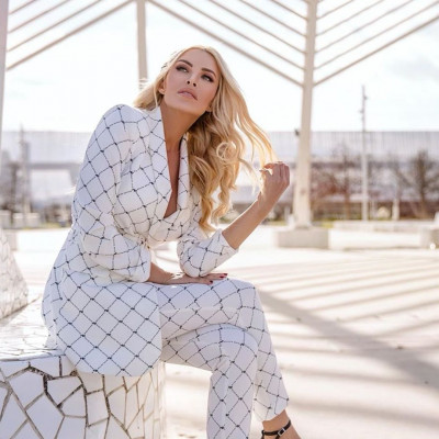 Γιατί όλοι μιλούν για τη νέα φώτο της Καινούργιου με πάνω από 41.7k likes;