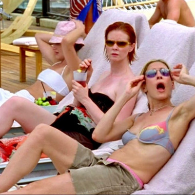 Στα 55 της, το σώμα της ηθοποιού είναι πιο hot απο ποτέ!