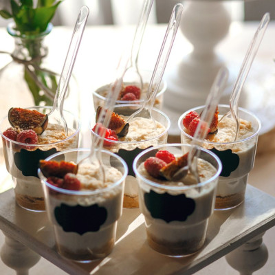 4 πανεύκολες συνταγές για δροσερά γλυκά που πρέπει να φτιάξετε ASAP