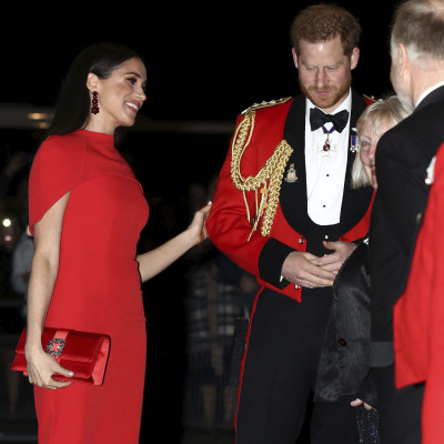 Επιτέλους: Harry και Meghan Markle επιστρέφουν στο Λονδίνο