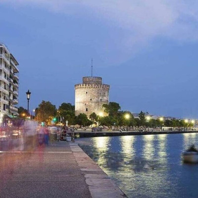 Θεσσαλονίκη: Οι δρόμοι γέμισαν με τηγανητά αυγά (photos+video)