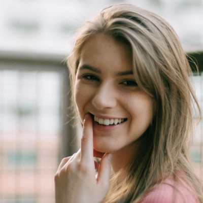 10 μυστικά για να έχεις πάντα δροσερή και φρέσκια αναπνοή