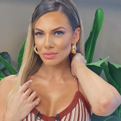 Ιωάννα Μαλέσκου: Έκλεισε στον ΣΚΑΪ η «Μενεγάκη της Κρήτης» (pics+vid)