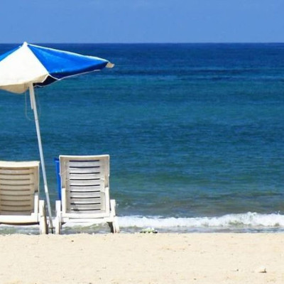 Ασυγκράτητο ζευγάρι: Έκανε σεξ σε παραλία μπροστά σε παιδιά και τουρίστες