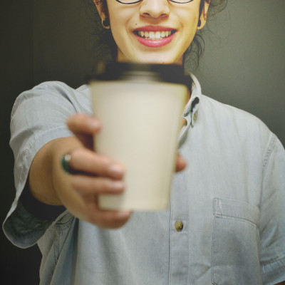 Έχεις ένα χάρτινο ποτήρι; Δε φαντάζεσαι τι μπορείς να φτιάξεις!