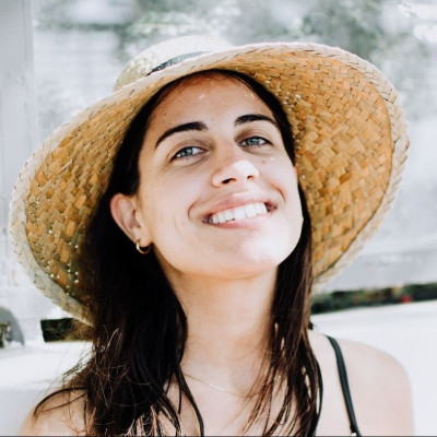 Το καλοκαιράκι στην ακρογιαλιά: Τρεις θερινές ιστορίες γεμάτες ήλιο και αλμύρα