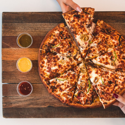 Θα δεις ταινία στο σπίτι; 10 λαχταριστά σνακ για να «τσιμπάς»