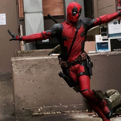 O Deadpool τρόλαρε με τον πιο epic τρόπο τον Brad Pitt