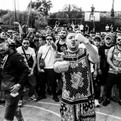 Το νέο track του Strat με τον MadClip ακούγεται μέχρι και στις... «Fylakes»