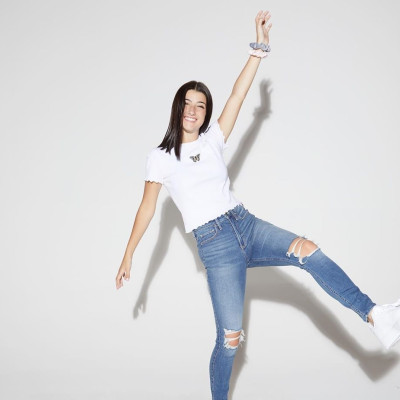 Charli D'Amelio: Τι έπαθε η διάσημη Tik- Toker και γιατί χειρουργήθηκε;