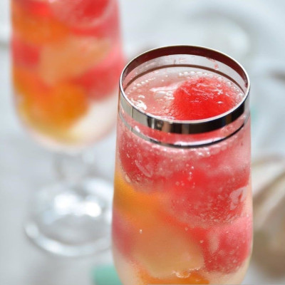 Πώς θα φτιάξεις fruit punch χωρίς αλκοόλ για τα βράδια με τις κολλητές