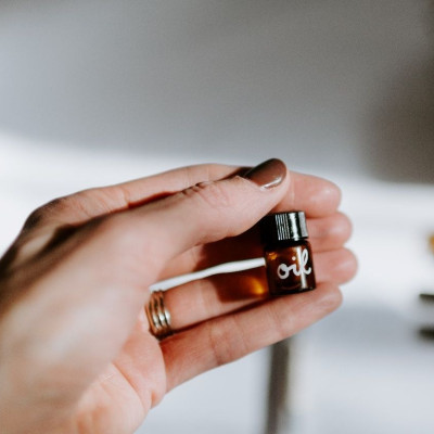 Αυτά είναι τα πολύτιμα έλαια που θα προσφέρουν βαθιά ενυδάτωση στην επιδερμίδα σου