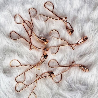 Εσύ έχεις το σωστό χρώμα στο ψαλίδι βλεφαρίδων σου;