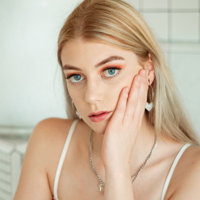 Τindstagramming και submarining: Τα dating trends που πρέπει να προσέξεις