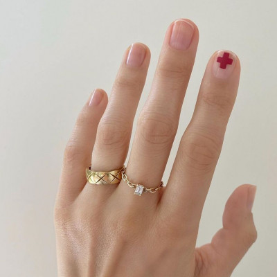 Τι λένε τα νύχια για την υγεία σου;